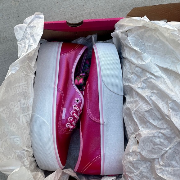 NEW pink Barbie van platform sz 8.5 - Picture 9 of 11